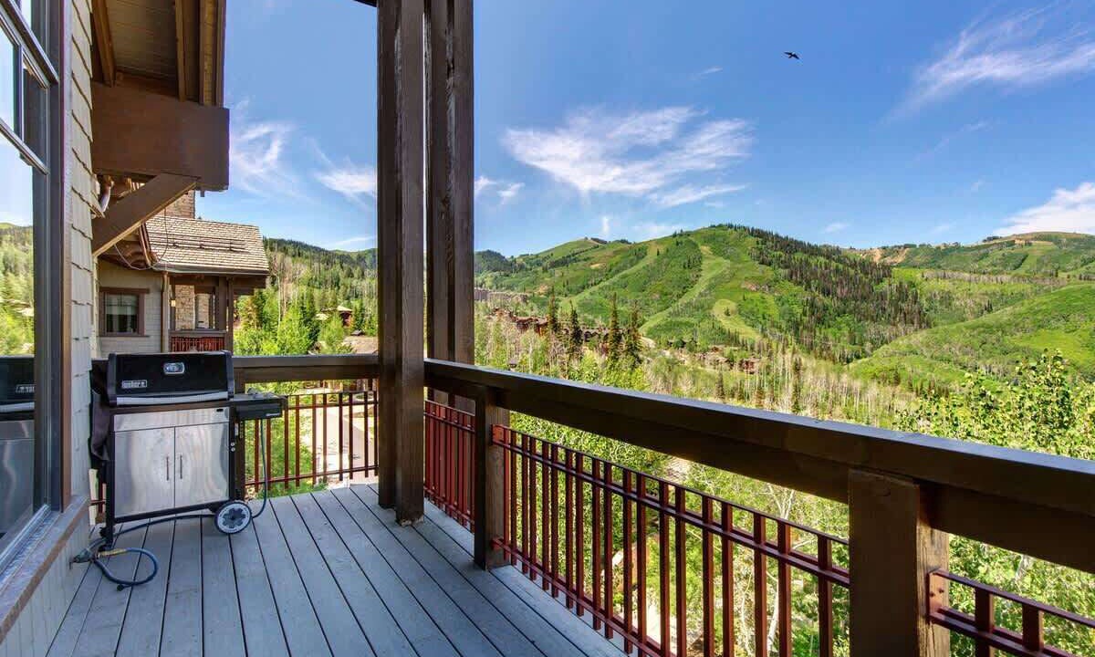 Photo of Outdoor in Empire Pass