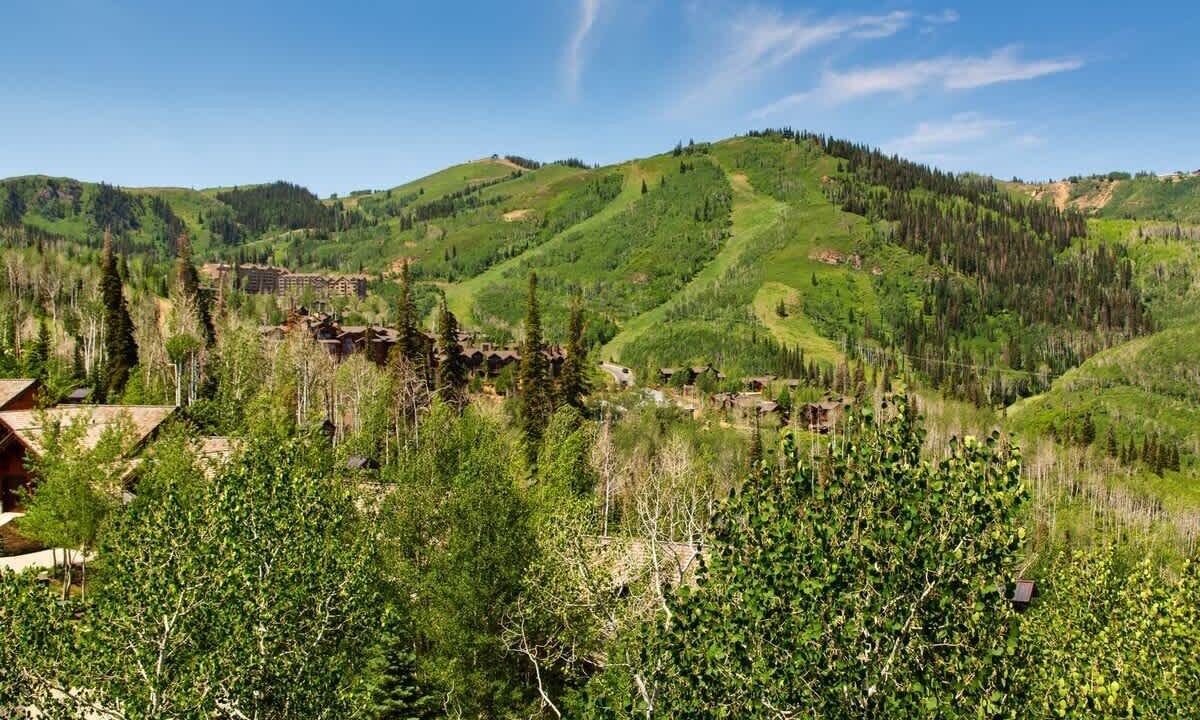 Photo of Others in Empire Pass