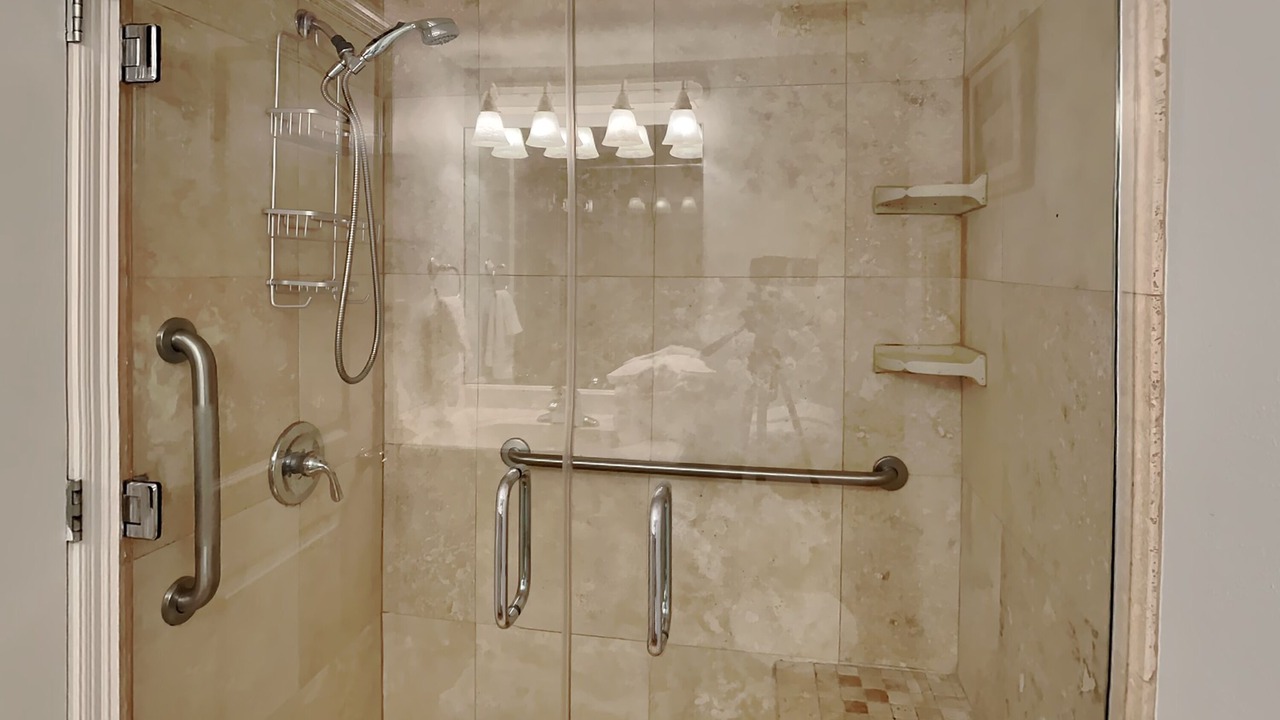Photo of Bathroom in Ono Island