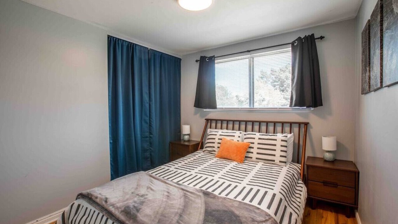 Photo of Bedroom in White City