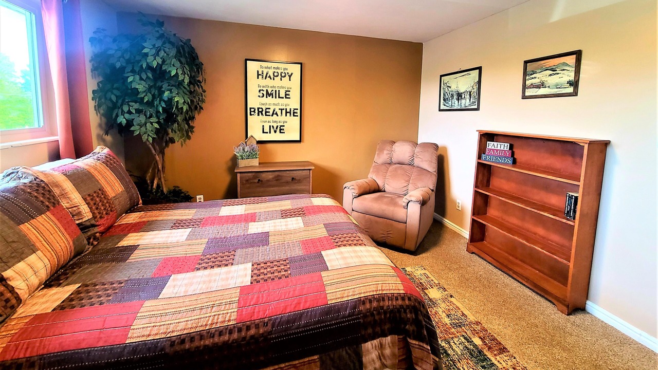 Photo of Bedroom in Cottonwood Heights