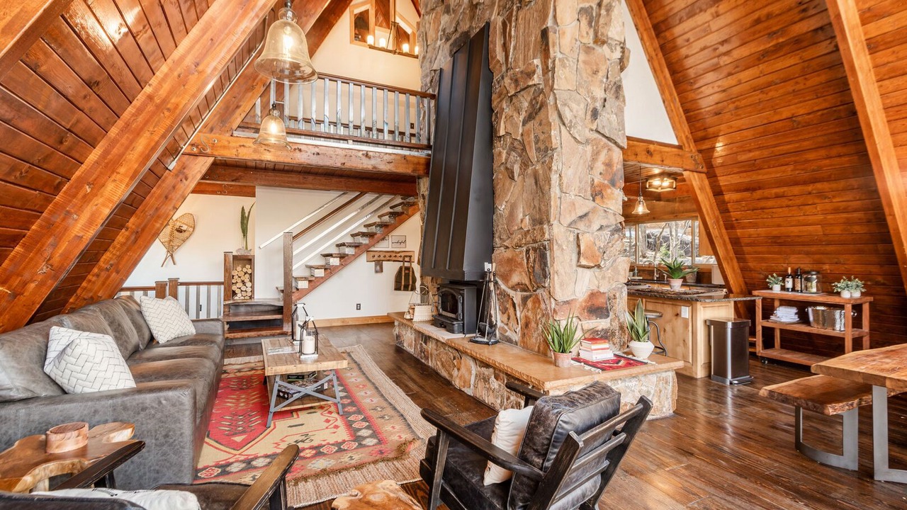 Photo of Livingroom in Sundance