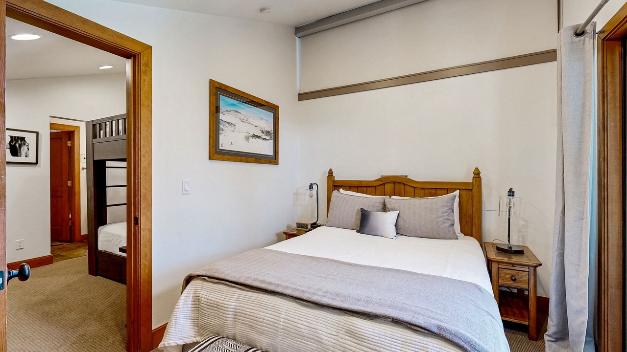 Photo of Bedroom in North Park City