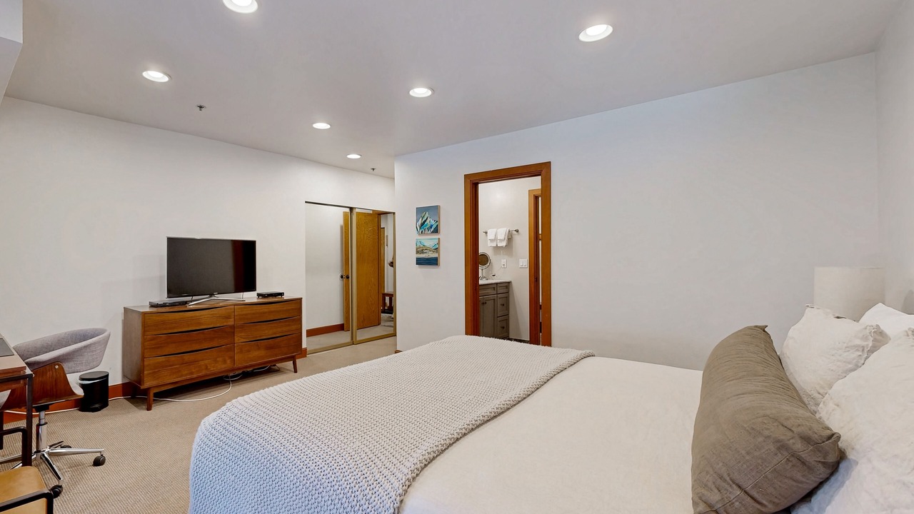 Photo of Bedroom in North Park City