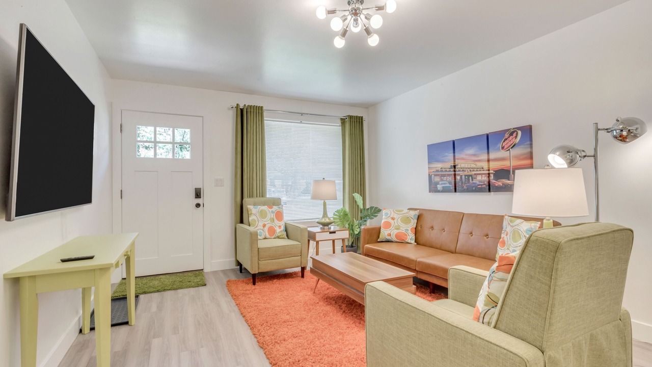 Photo of Livingroom in East Millcreek