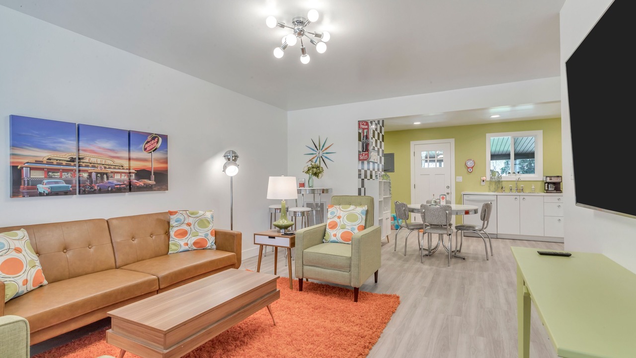 Photo of Livingroom in East Millcreek