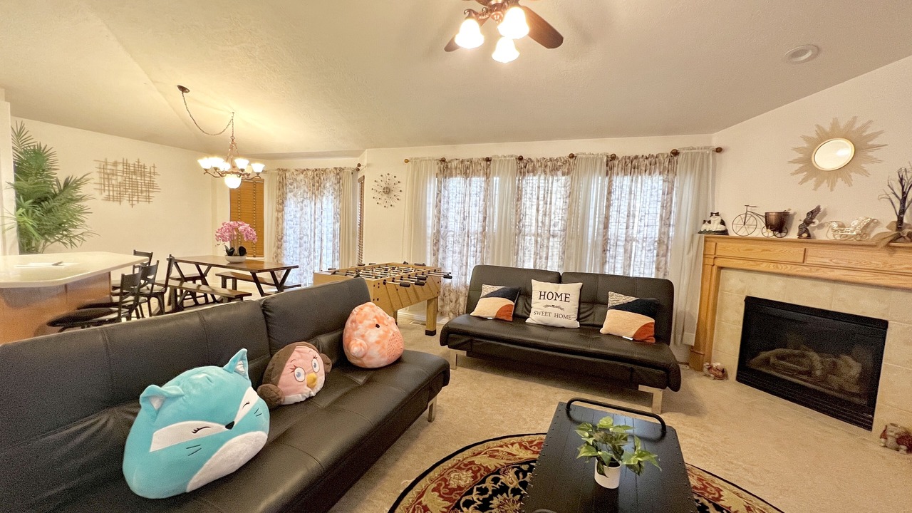 Photo of Livingroom in West Valley City