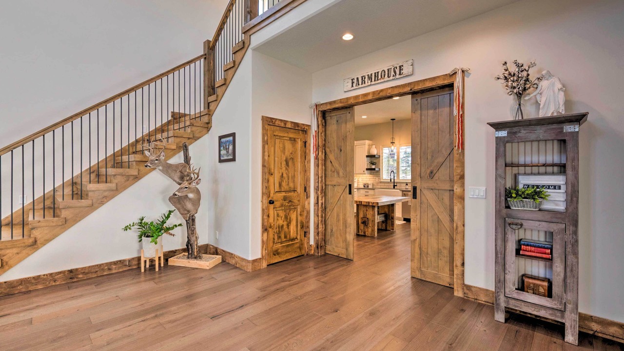 Photo of Livingroom in Woodland Estates