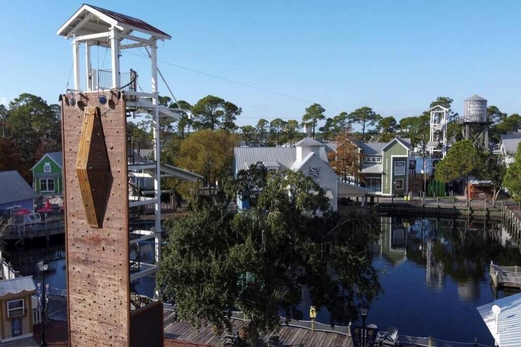 Photo of Others in Baytowne Wharf