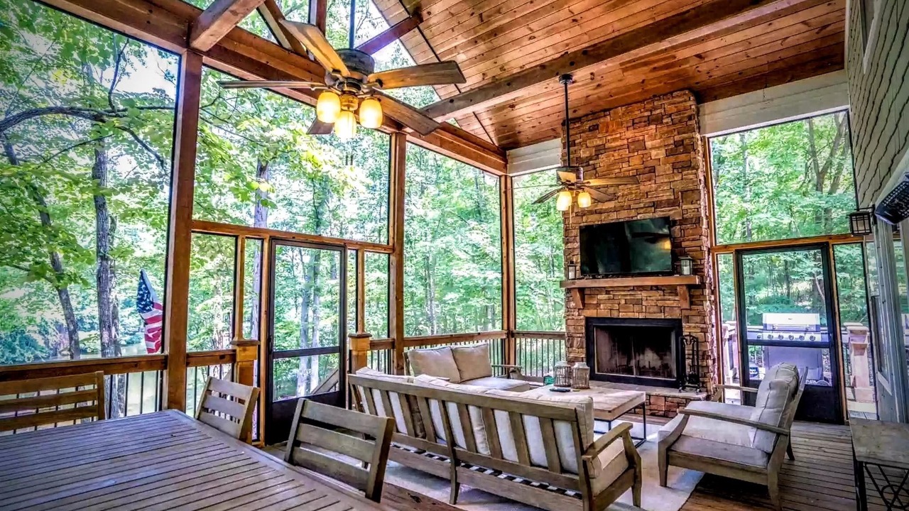 Photo of Livingroom in Eatonton