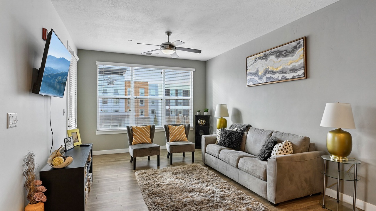 Photo of Livingroom in Draper