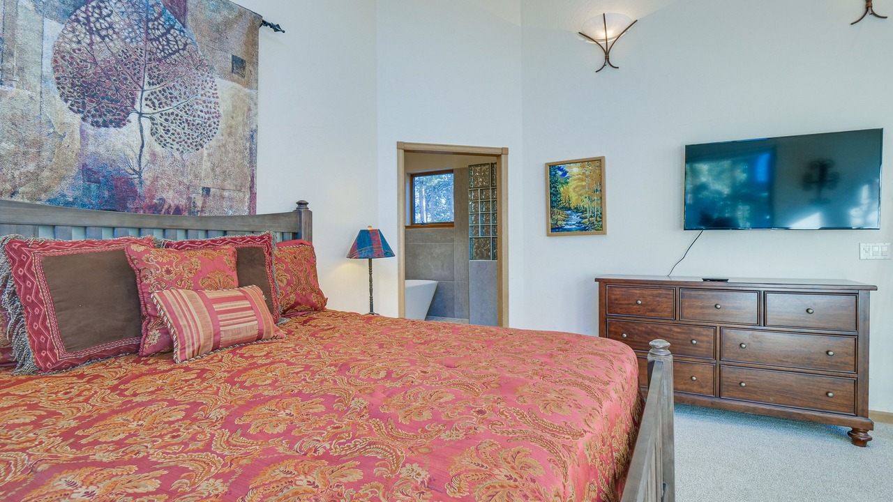 Photo of Bedroom in Warrior's Mark West