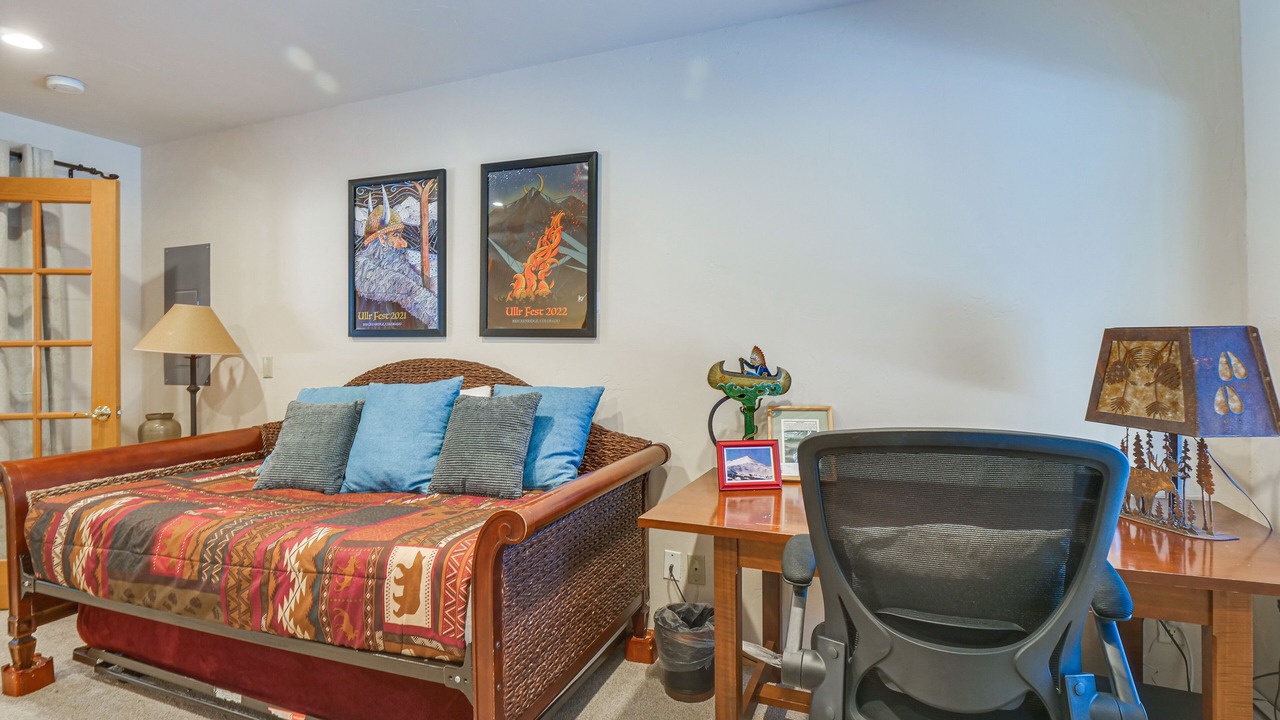 Photo of Bedroom in Warrior's Mark West