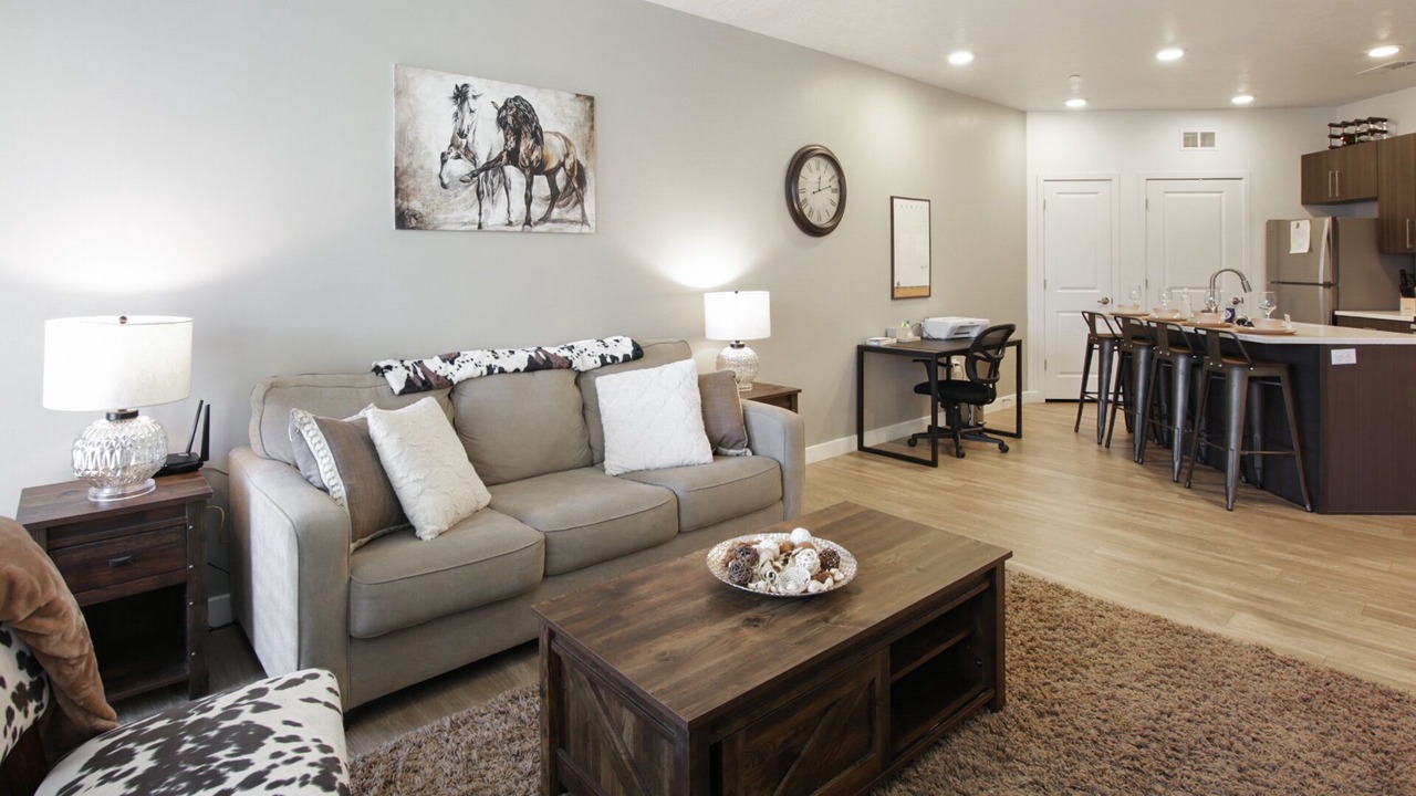Photo of Livingroom in Draper