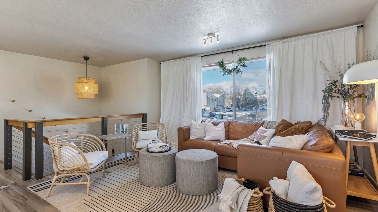 Photo of Livingroom in Kearns