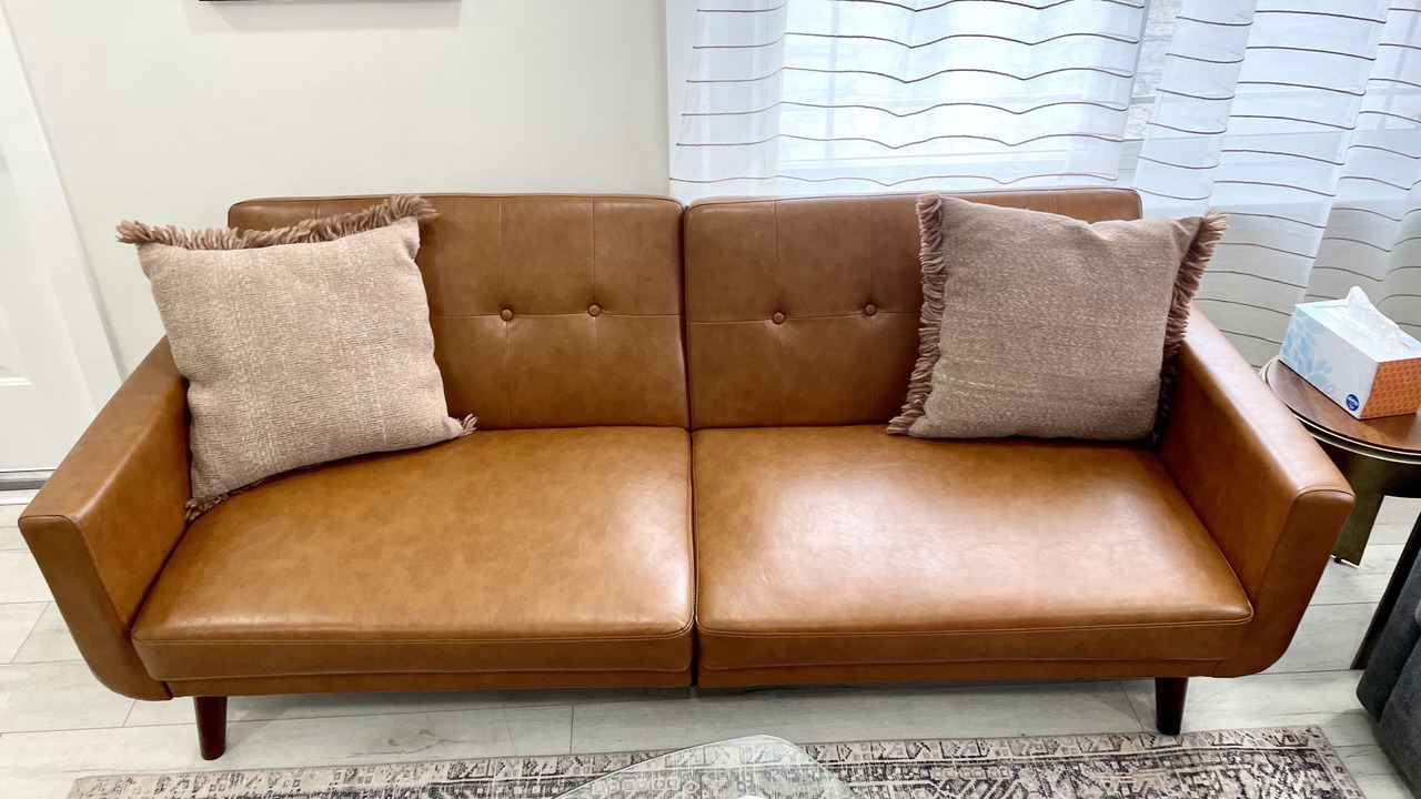 Photo of Livingroom in Central City