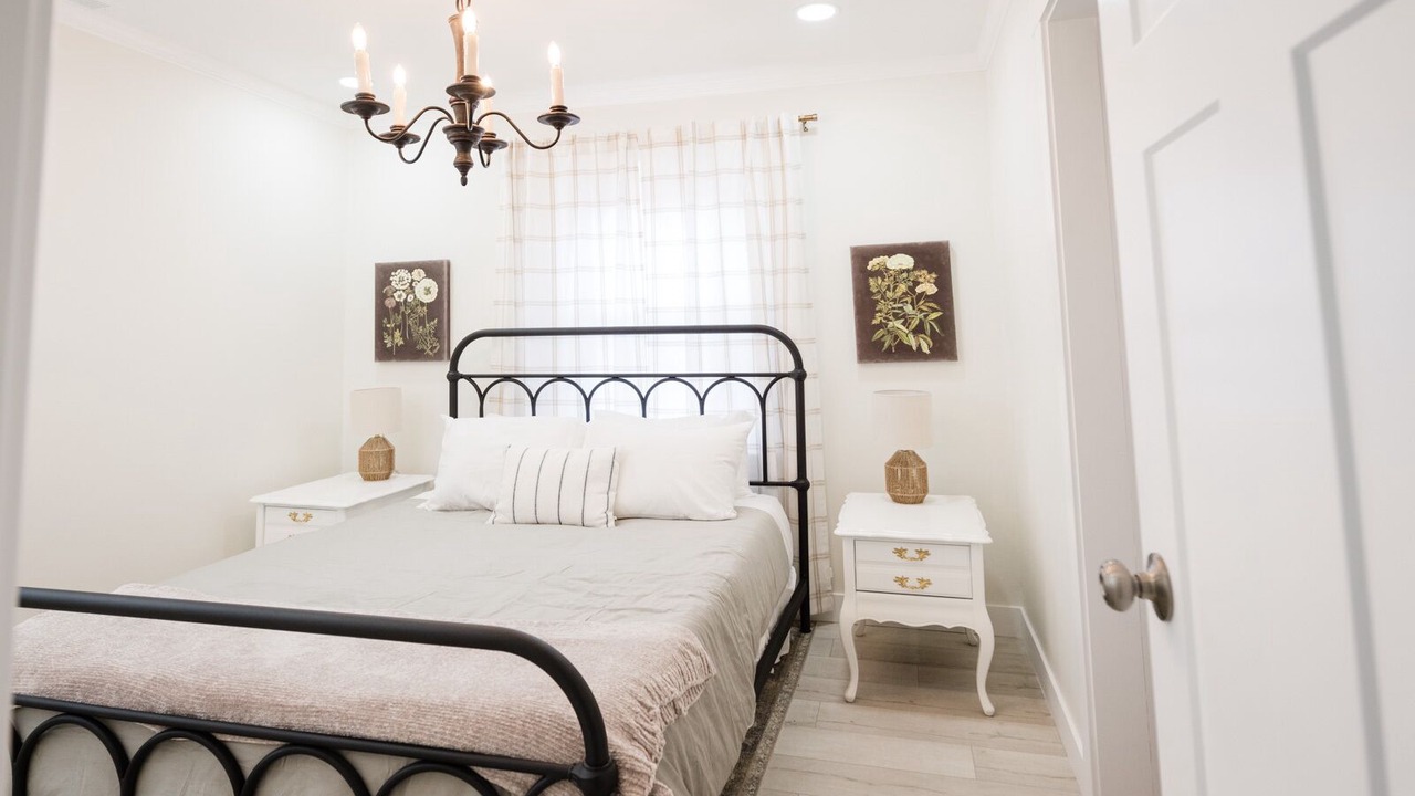 Photo of Bedroom in Central City