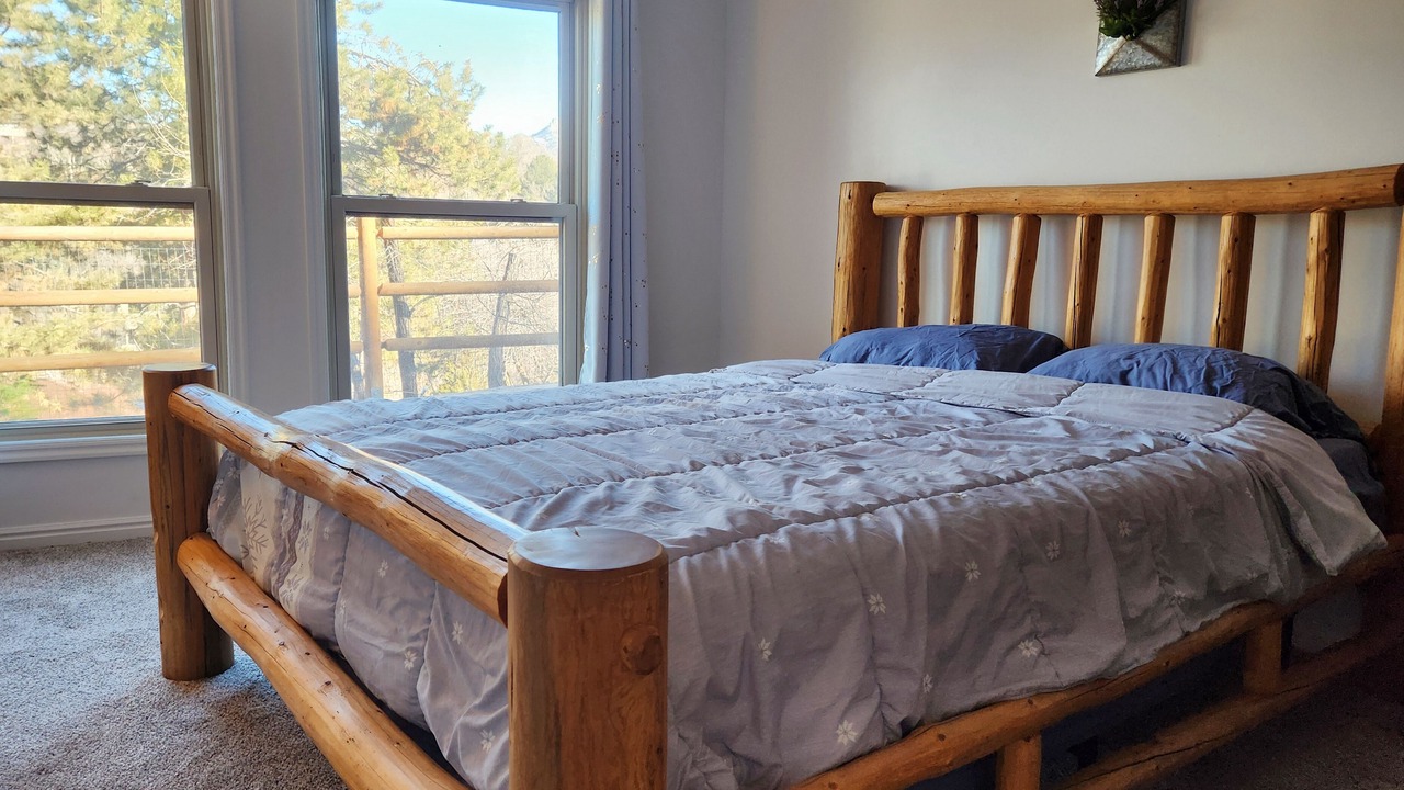 Photo of Bedroom in Sandy
