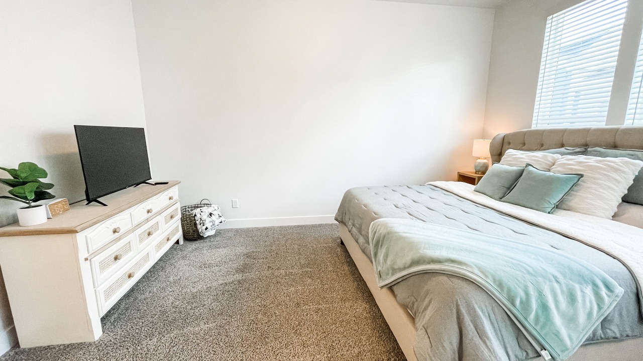 Photo of Bedroom in North Ogden