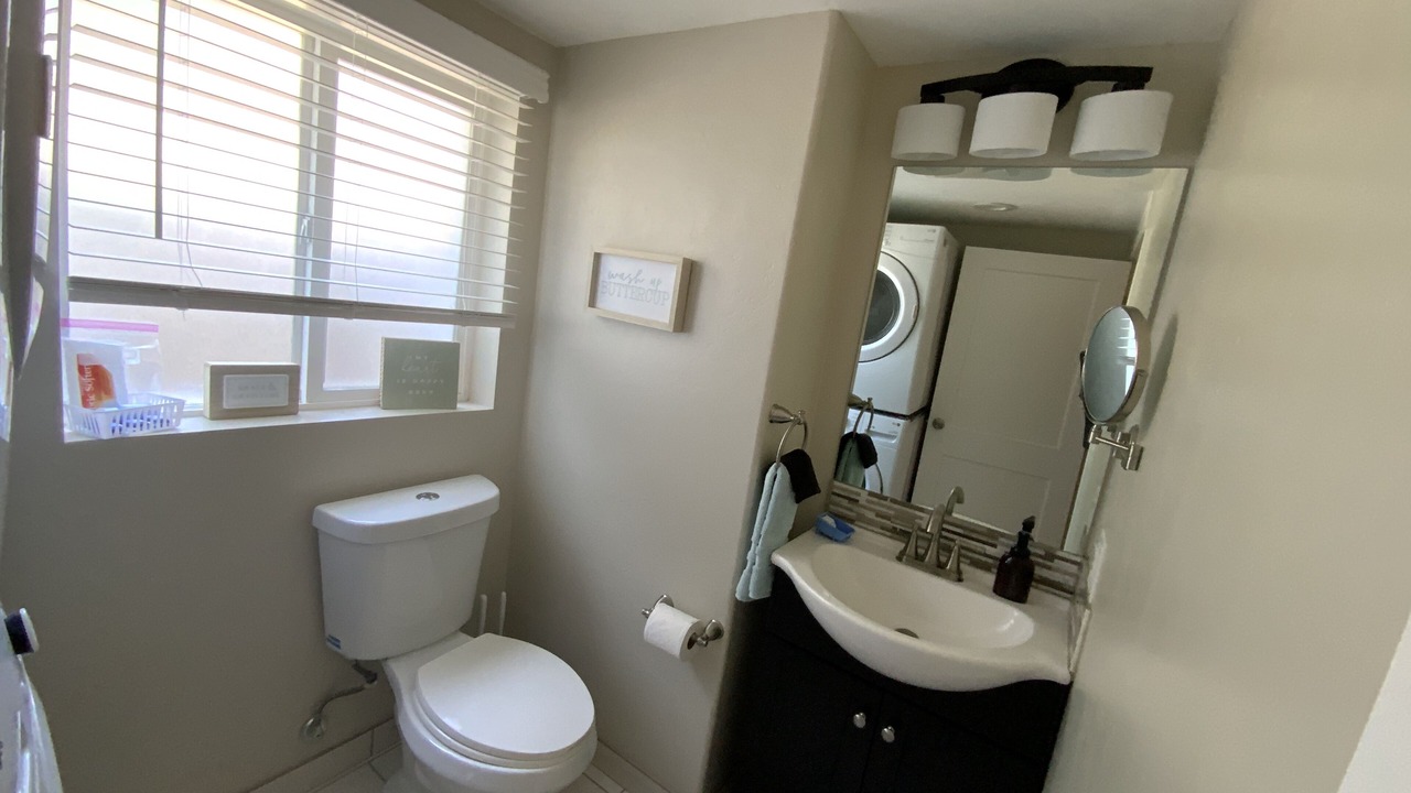Photo of Bathroom in Sandy