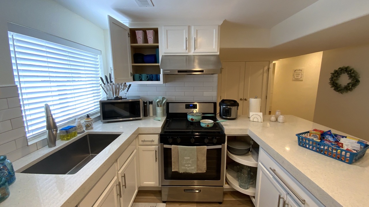Photo of Kitchen in Sandy
