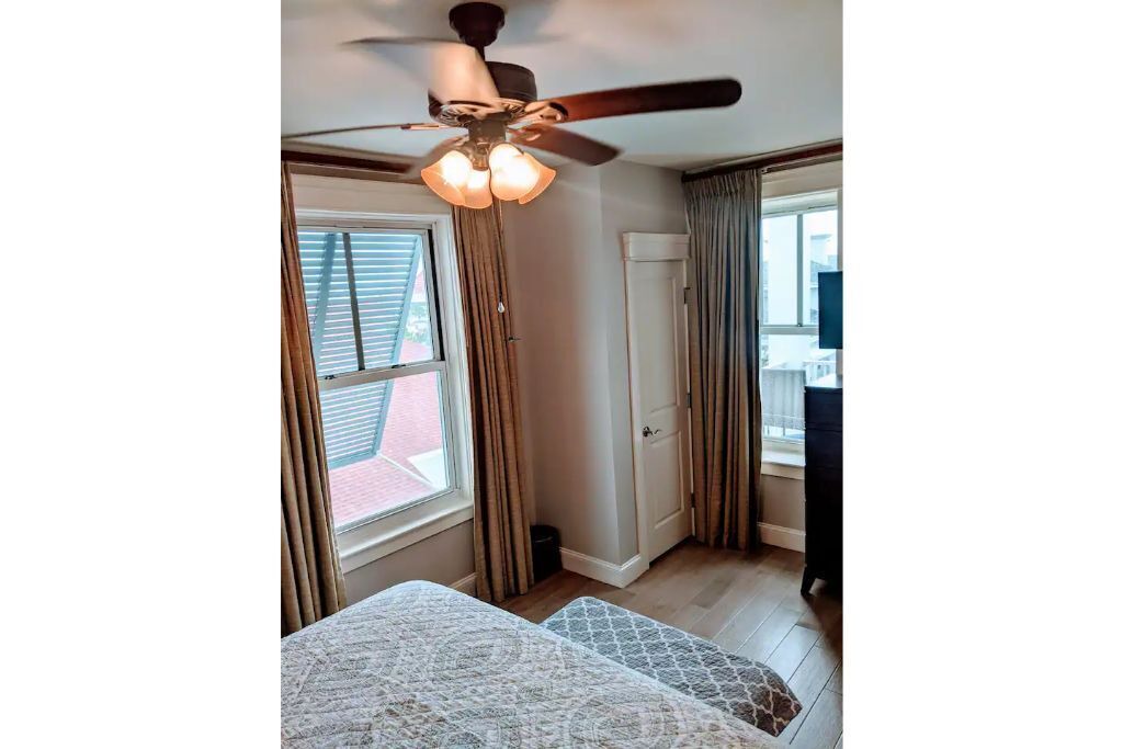 Photo of Bedroom in Baytowne Wharf