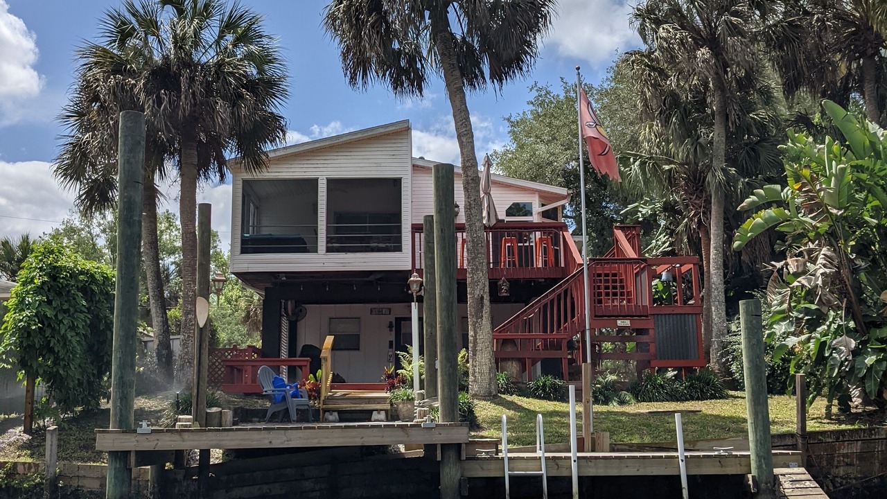 Photo of Outdoor in Weeki Wachee Gardens