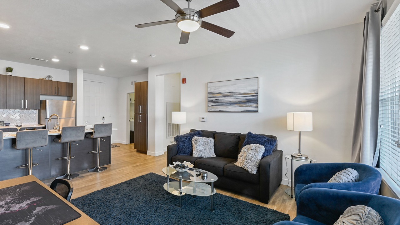 Photo of Livingroom in Draper