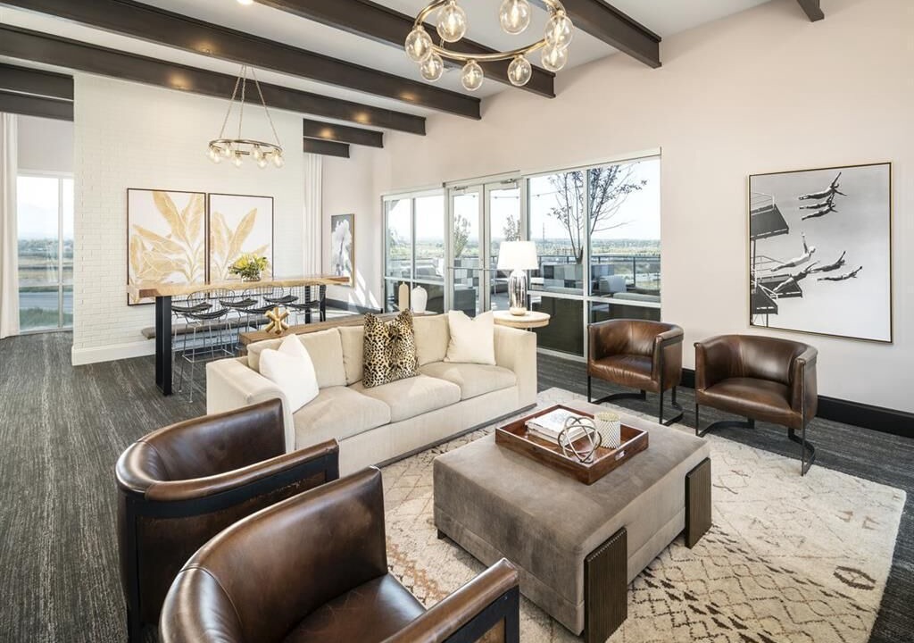 Photo of Livingroom in Draper