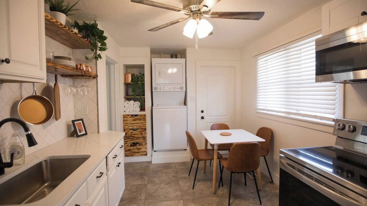 Photo of Kitchen in People's Freeway