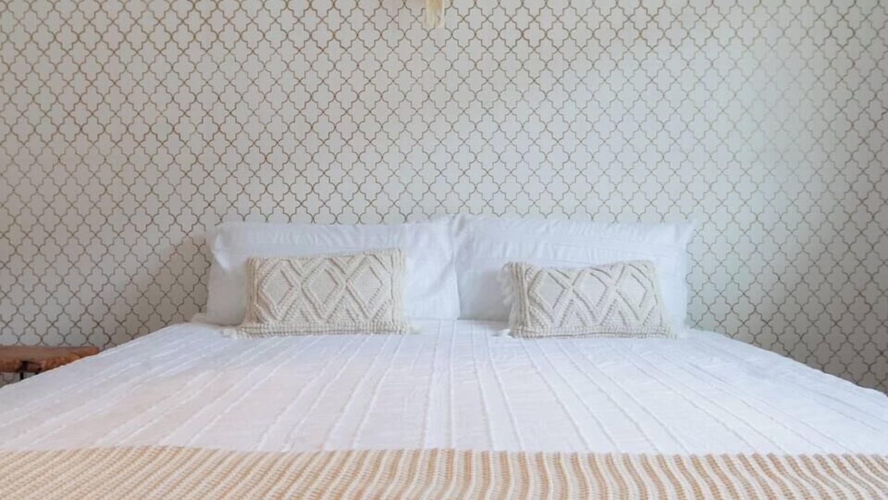Photo of Bedroom in People's Freeway