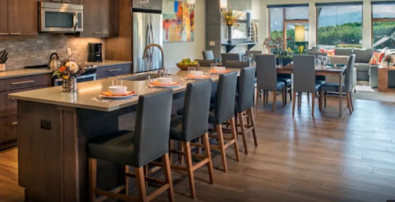 Photo of Kitchen in Peak 8