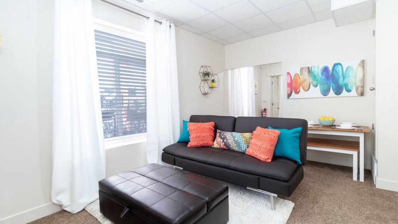 Photo of Livingroom in Central City
