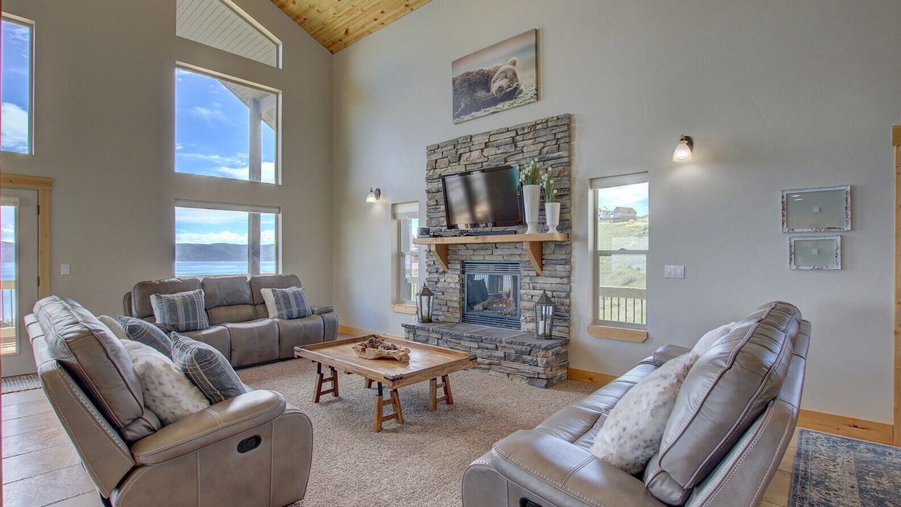 Photo of Livingroom in Harbor Village