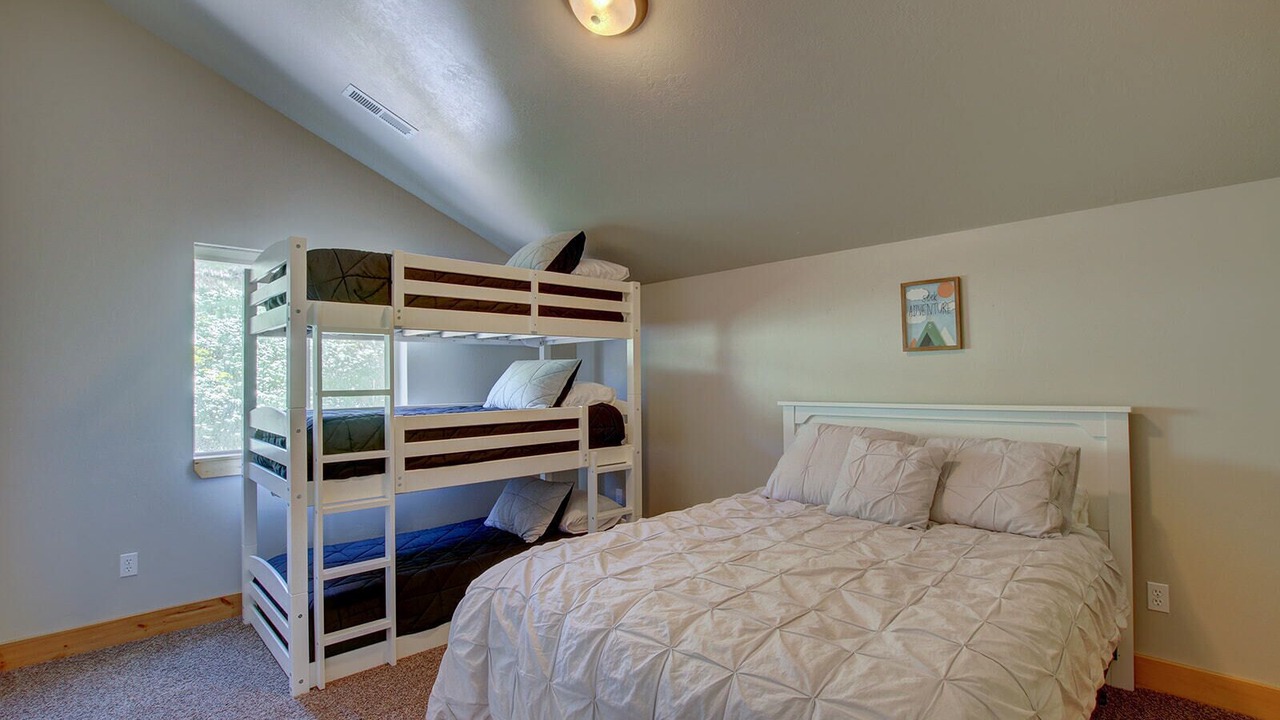 Photo of Bedroom in Harbor Village