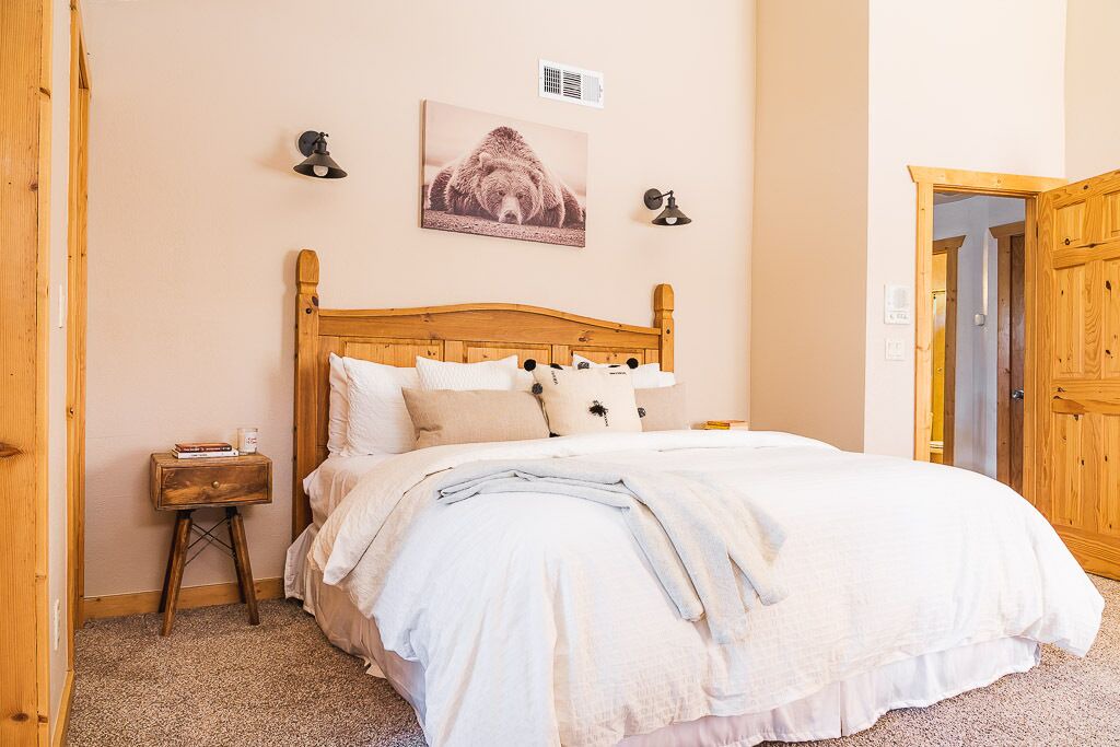 Photo of Bedroom in Big Bear City