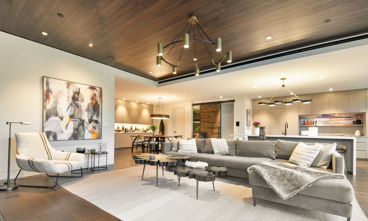 Photo of Livingroom in Empire Pass