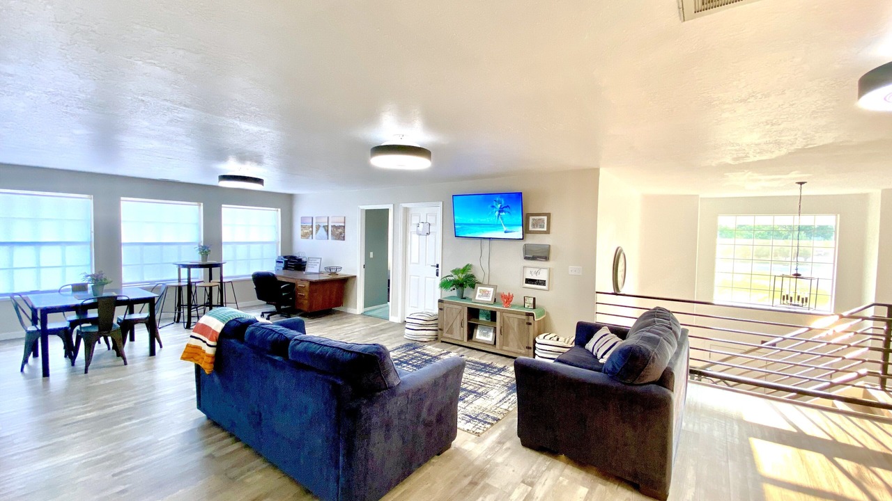 Photo of Livingroom in Emery County