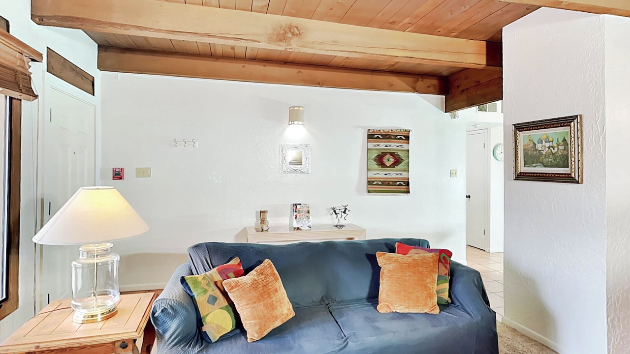 Photo of Livingroom in Northeast Santa Fe