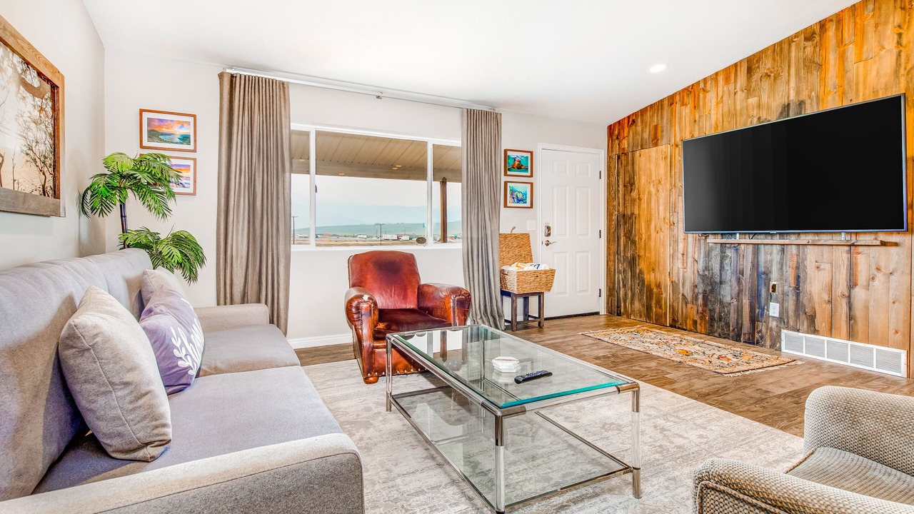 Photo of Livingroom in North Snyderville Basin