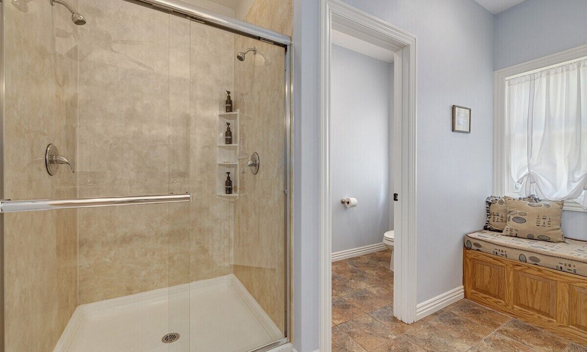 Photo of Bathroom in Garfield
