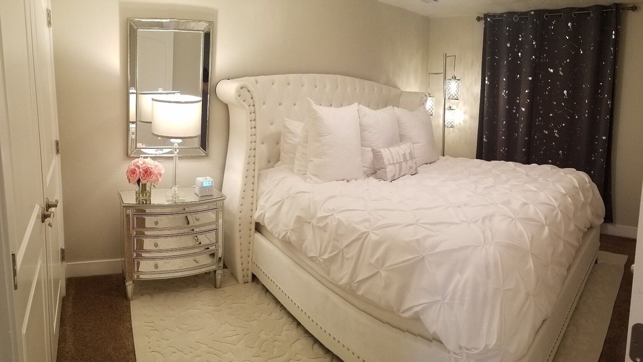 Photo of Bedroom in Saratoga Springs