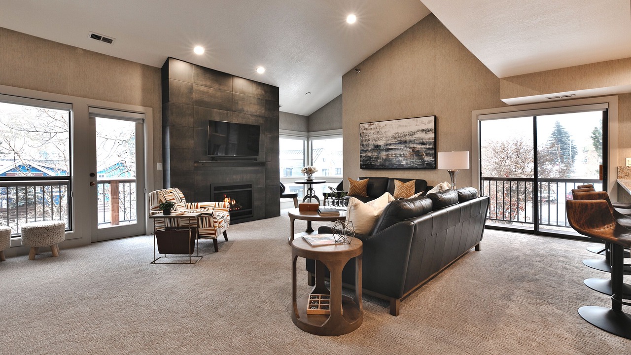 Photo of Livingroom in North Park City