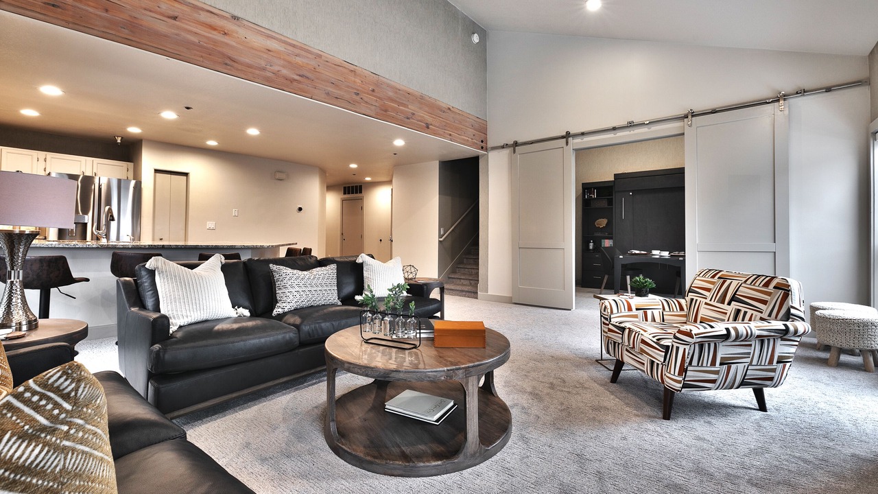 Photo of Livingroom in North Park City