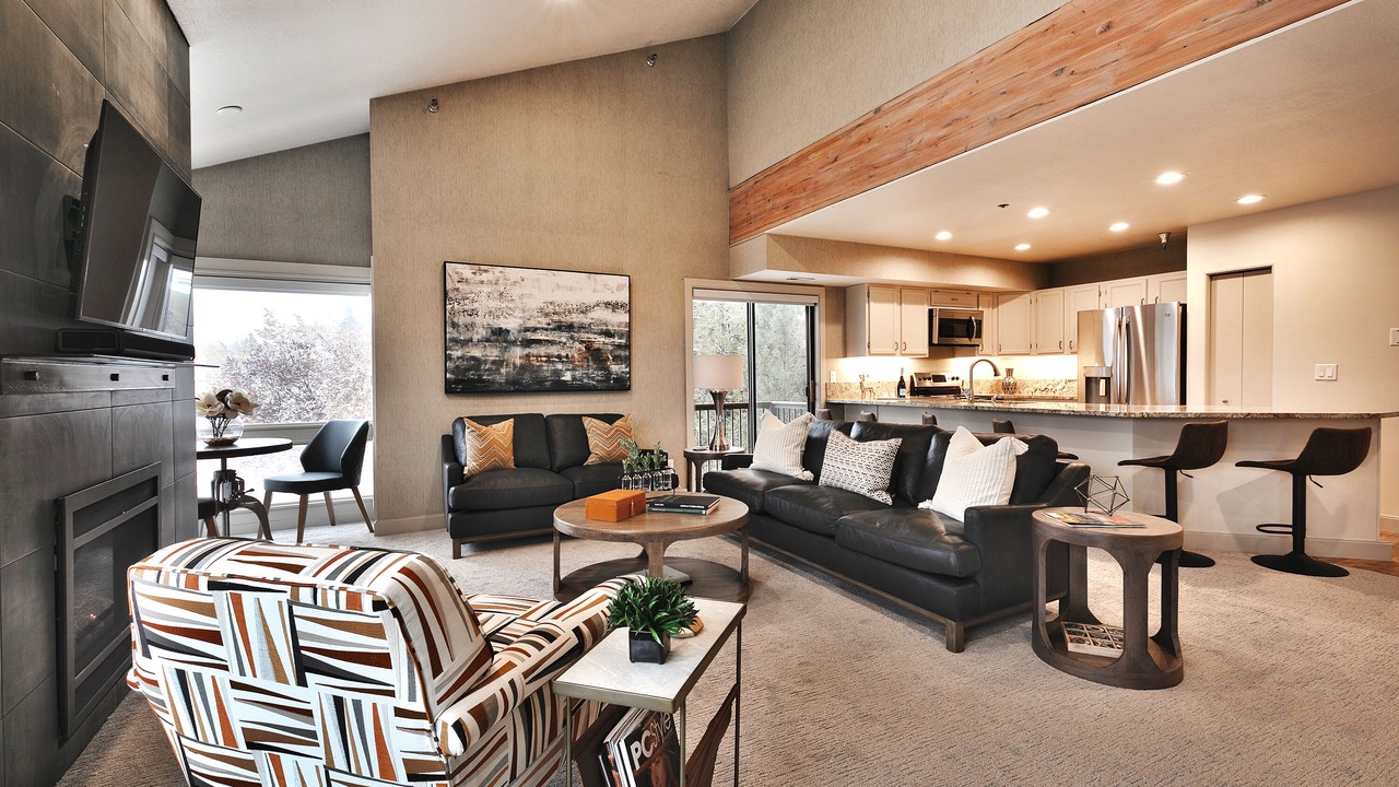Photo of Livingroom in North Park City