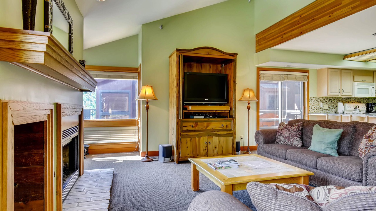 Photo of Livingroom in North Park City
