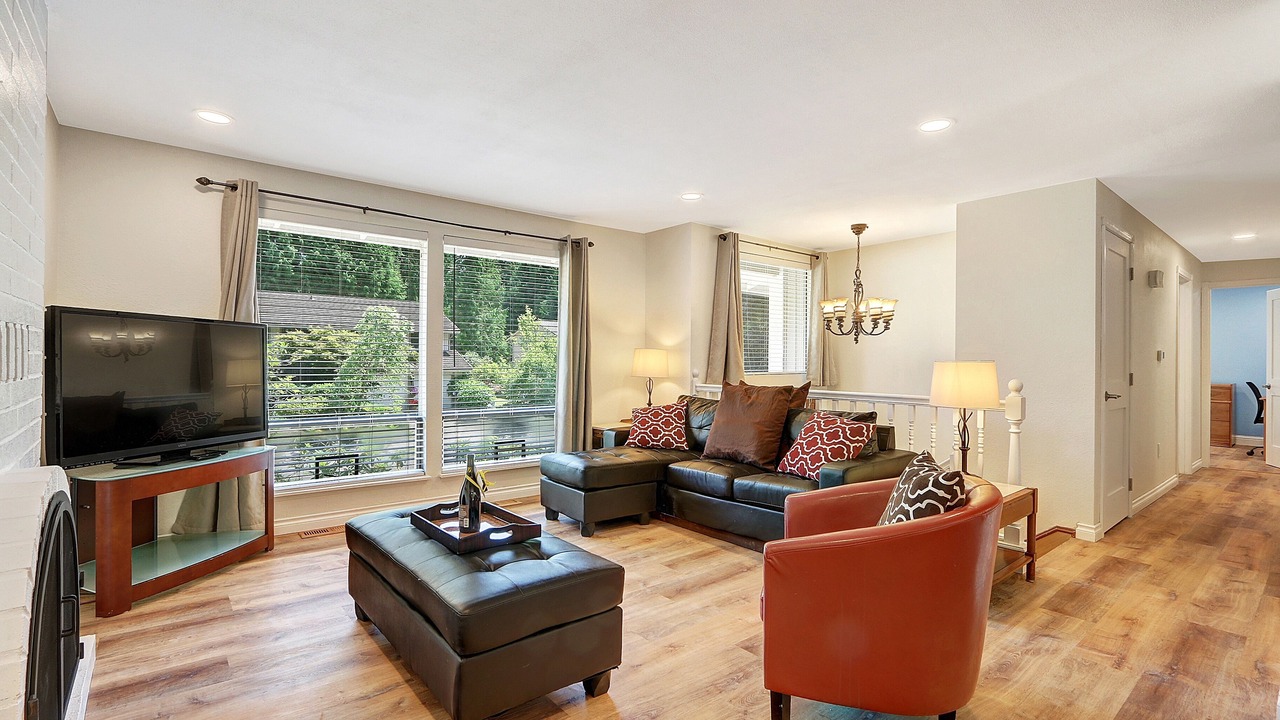 Photo of Livingroom in Education Hill