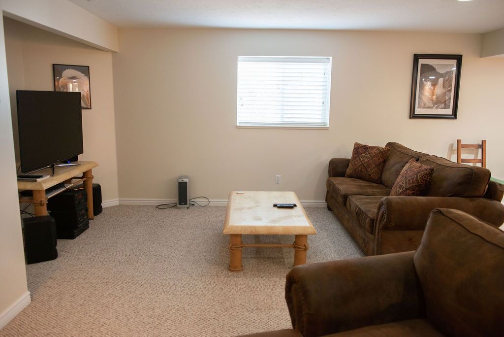 Photo of Livingroom in Draper