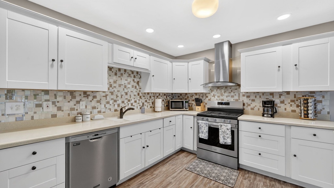 Photo of Kitchen in Sandy