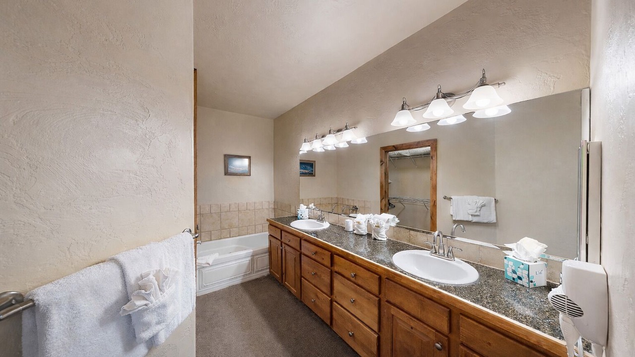 Photo of Bathroom in Kimball Junction